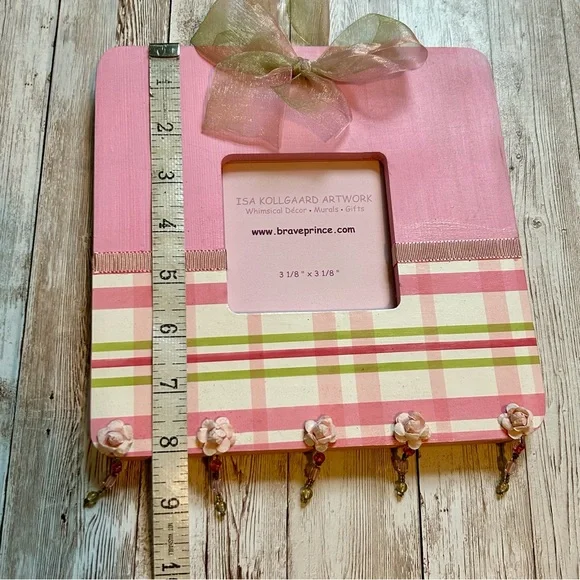 Sweet pink embellished 8”x8” wooden picture frame with ribbon-bow hanger -NWOT - Picture 4 of 8